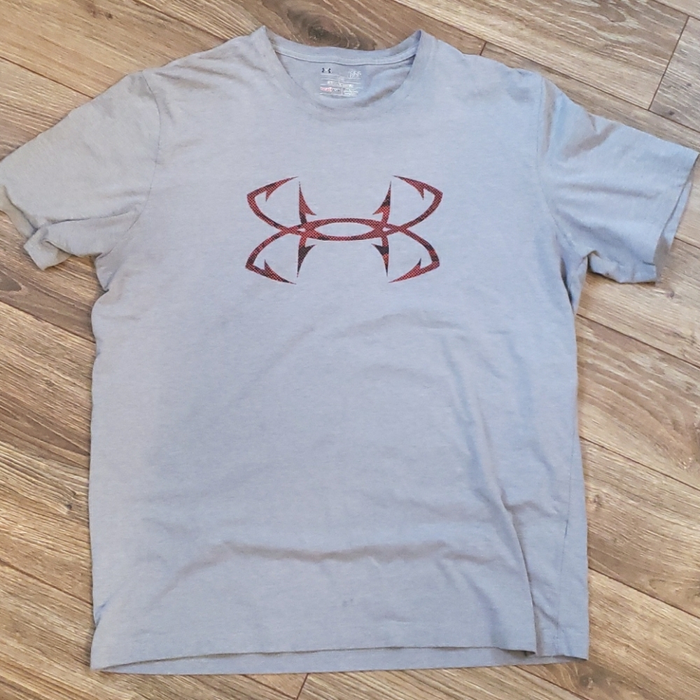 Under Armour tee